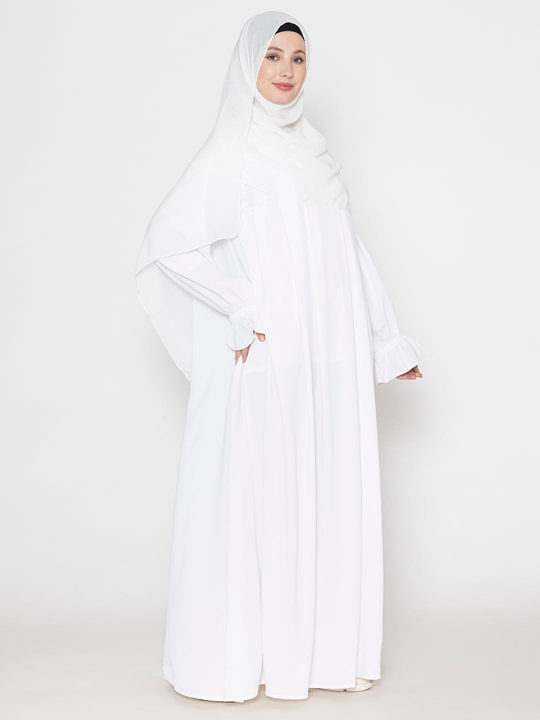 Front Pleated Round Neck Abaya