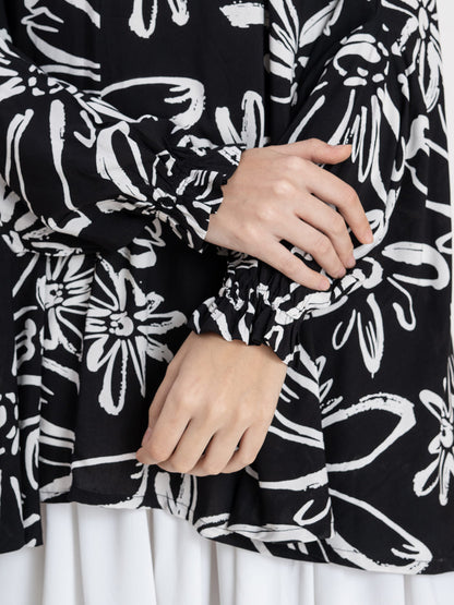 Black Chic Leaf Print Premium Viscose Namaz Makhna with Elasticated Sleeves