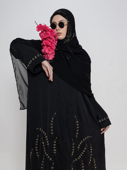 Women Embroidered Round Neck Abaya With Scarf