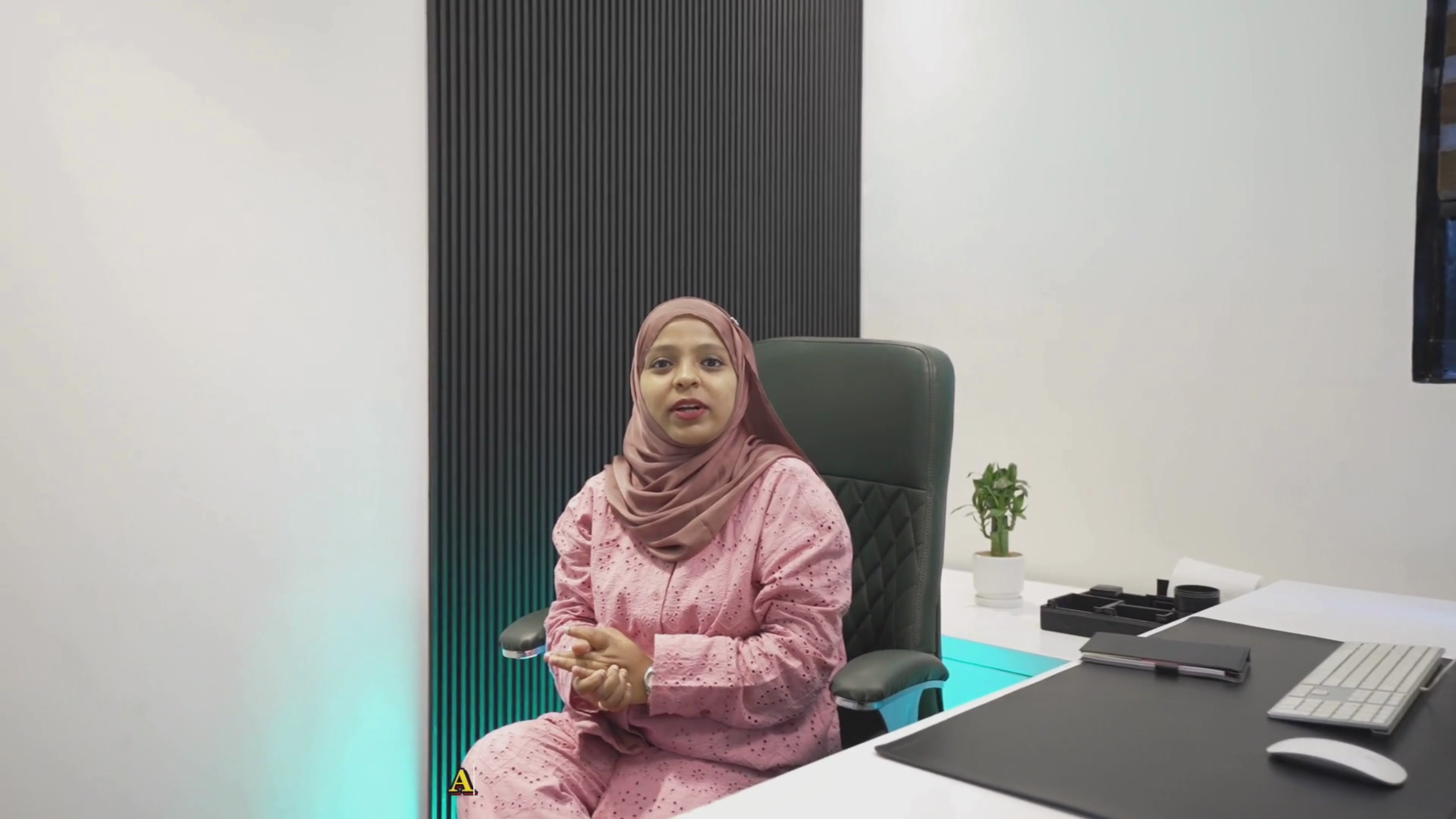 Load video: Modest Collections | Abayas | Jilbab | Subhana